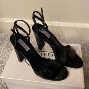 Steve Madden Arianna Black sz 9